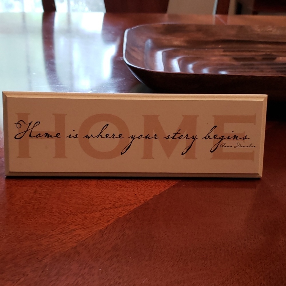 COPY - Cute "HOME" Sign